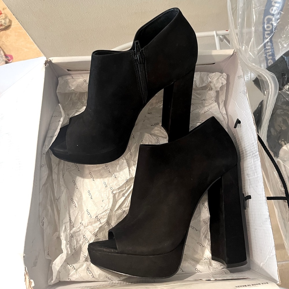 Aldo black ankle boots